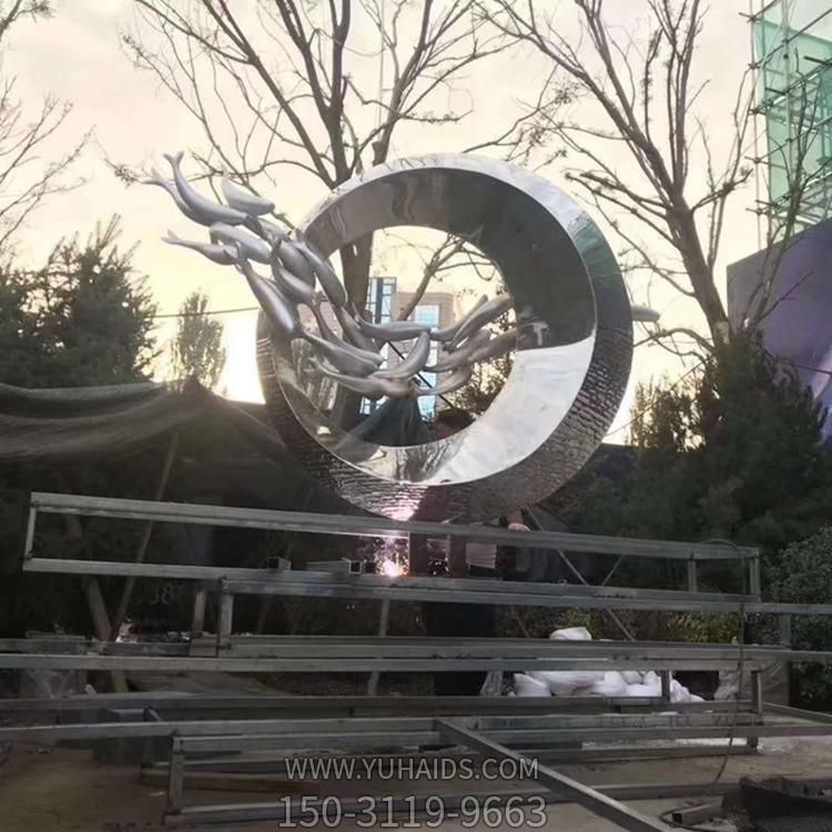 户外晕了不锈钢几何圆环雕塑