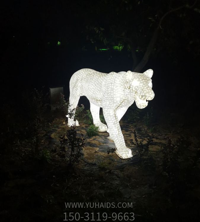 公园太阳能发光照明动物狮子雕塑
