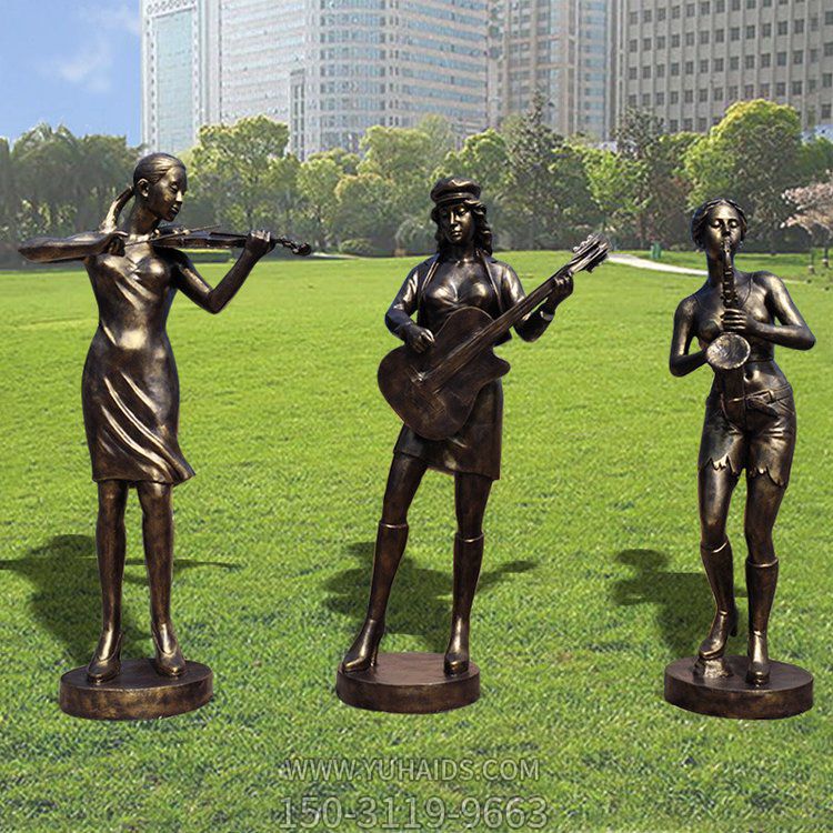 城市街道玻璃钢仿铜演奏音乐的人物雕塑
