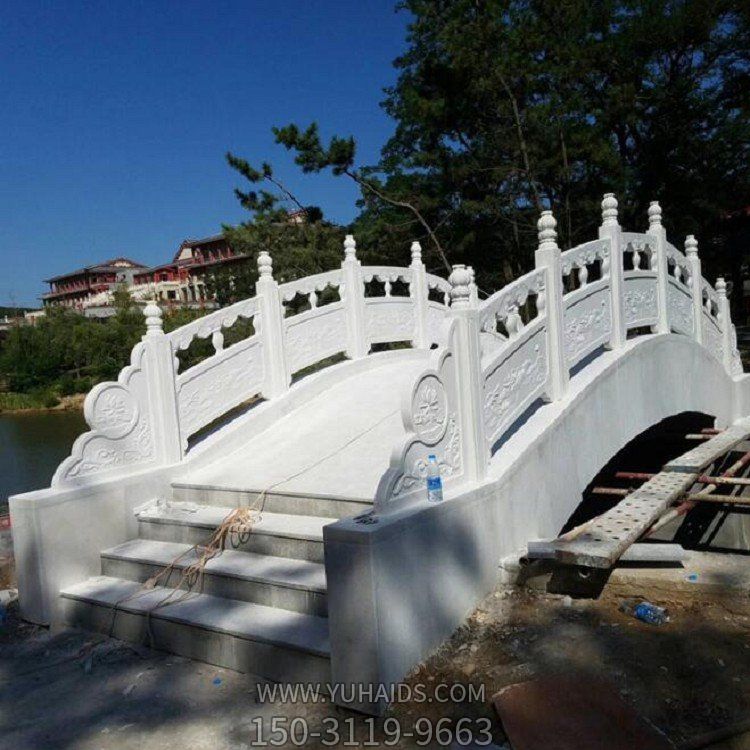 景区湖边装饰汉白玉石拱桥防护栏杆雕塑