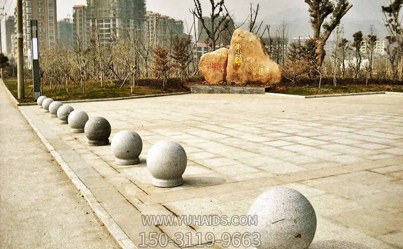 景区公园花岗岩车阻石球雕塑