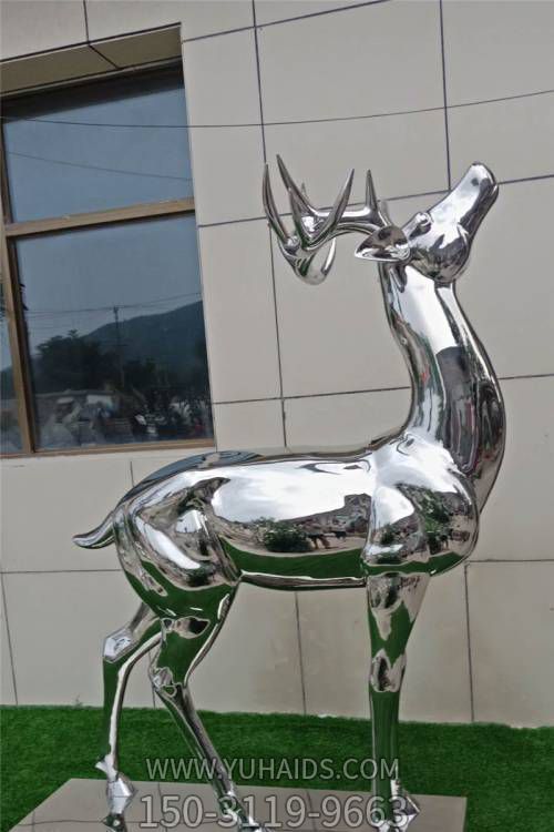 不锈钢镜面别墅小区动物景观鹿雕塑