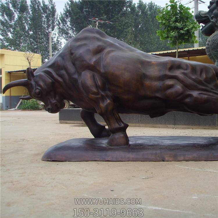 玻璃钢仿铜园林广场大型华尔街牛雕塑