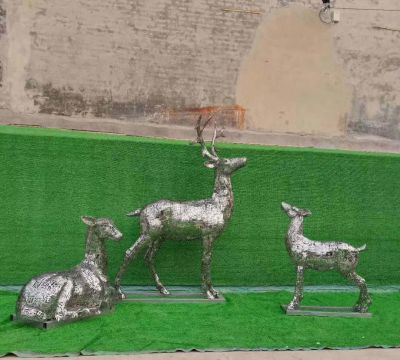 不锈钢一家三口户外园林景观鹿雕塑