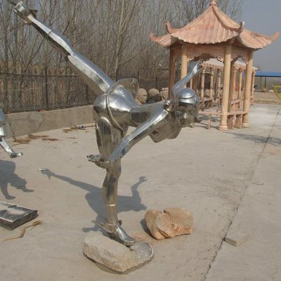 不锈钢镜面运动人物雕塑 校园摆件 公园广场景观