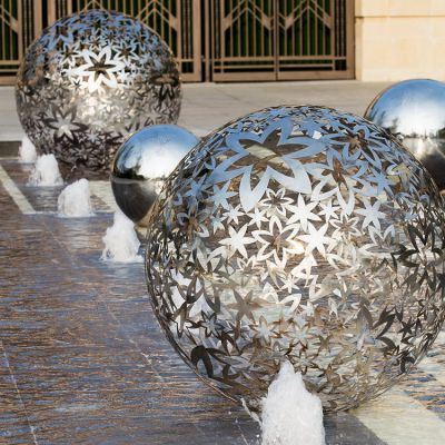 不锈钢枫叶镂空球