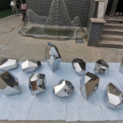 不锈钢抽象异性几何块面金属石头雕塑