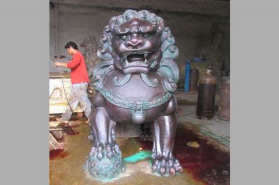 狮子雕塑-不锈钢大型仿真动物镇宅铜雕狮子雕塑