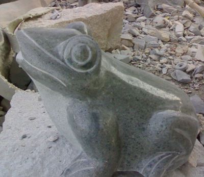 公园大理石创意青蛙雕塑