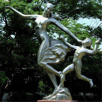不锈钢户外园林跳舞的母子雕塑