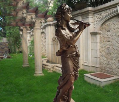别墅西方女人玻璃钢仿铜景观雕塑女性雕塑