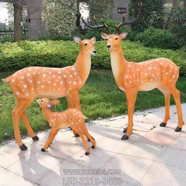 户外公园玻璃钢仿真动物景观梅花鹿雕塑