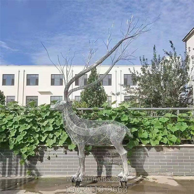大型不锈钢镂空创意照明梅花鹿雕塑