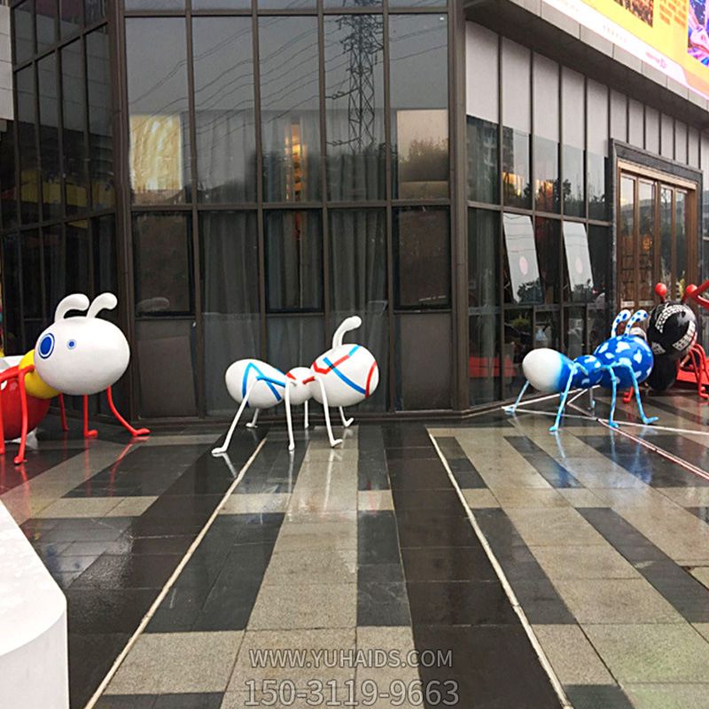 商场饭店摆放彩绘创意玻璃钢蚂蚁雕塑