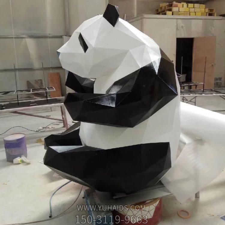 几何不锈钢彩绘园林商场大型熊猫雕塑