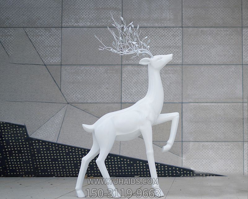 公园户外玻璃钢白色鹿雕塑