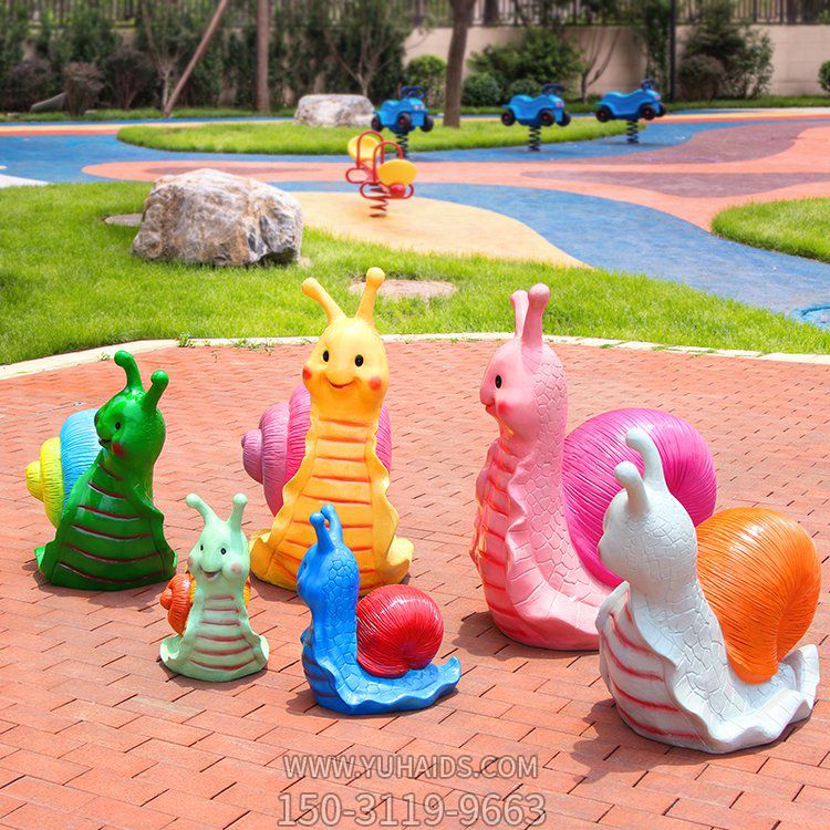 游乐园幼儿园玻璃钢卡通彩绘蜗牛雕塑