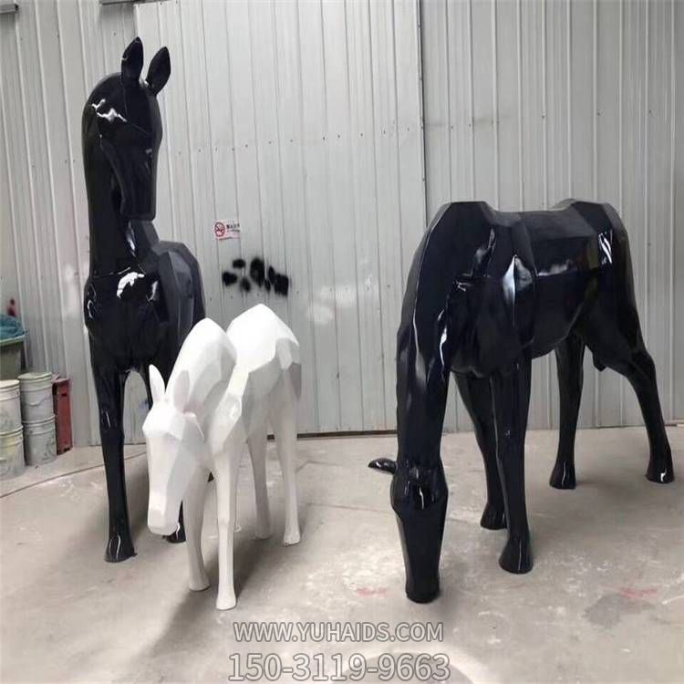 玻璃钢几何块面抽象动物马雕塑