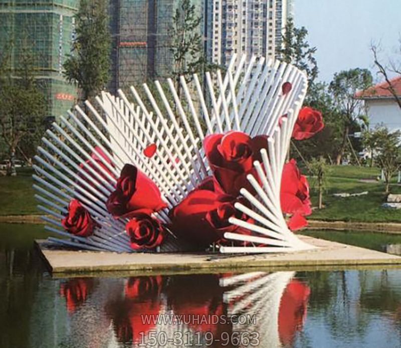 不锈钢创意湖边红玫瑰雕塑