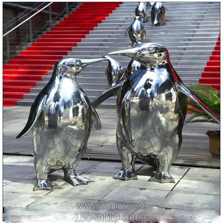 商场街道户外摆放不锈钢镜面企鹅小品雕塑