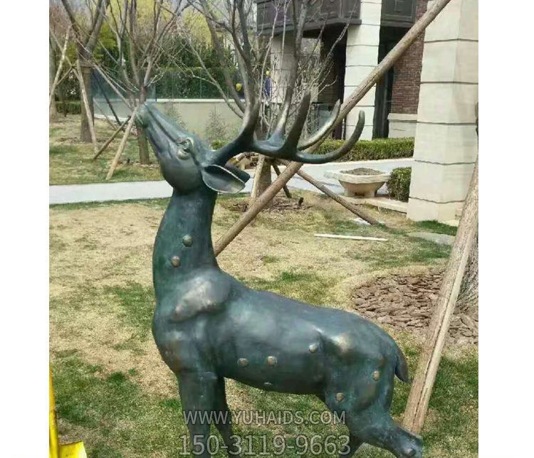 户外景区玻璃钢仿铜鹿雕塑
