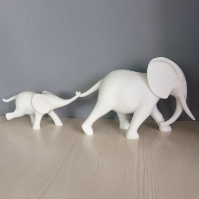 室内创意汉白玉石雕小象拉着大象雕塑