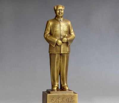 校园玻璃钢喷金世界伟大领袖毛泽东雕塑