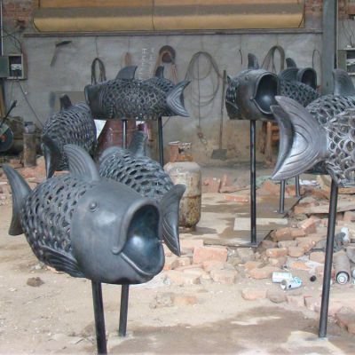 动物园海洋馆不锈钢抽象创意鱼雕塑