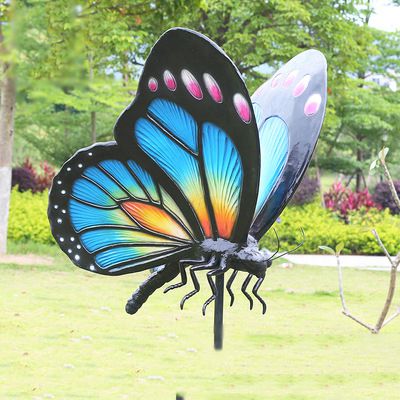 玻璃钢抽象学院蝴蝶雕塑