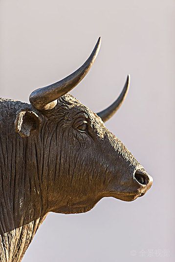 牛雕塑-不锈钢抽象艺术工艺户外牛雕塑