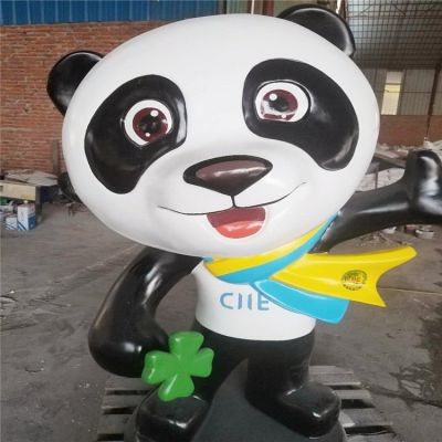 广场摆放玻璃钢卡通熊猫吉祥物雕塑