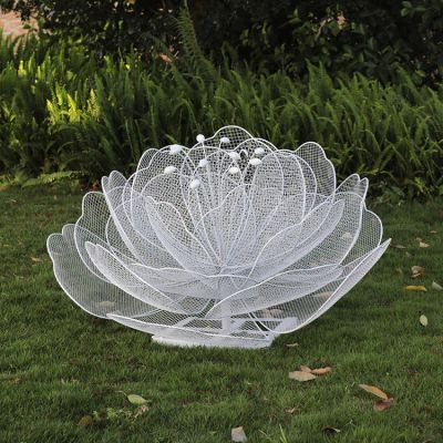 铁艺花，网格镂空花朵雕塑