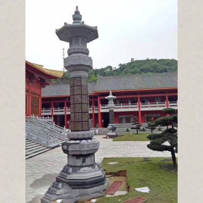 石雕经幢，寺庙青石经幢