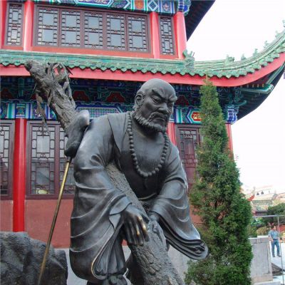 鲁智深拔树铜雕情景雕塑