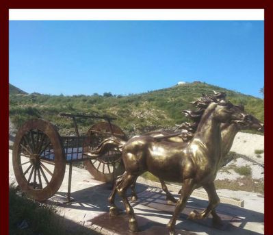 景区广场摆放铸造黄铜马车雕塑