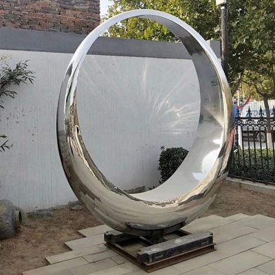 不锈钢镜面户外圆环雕塑