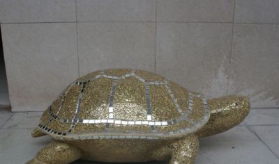 景区创意玻璃钢鎏金乌龟雕塑