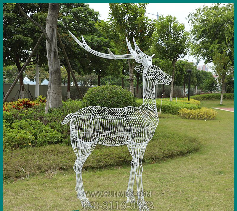 不锈钢镂空创意户外公园铁艺鹿雕塑