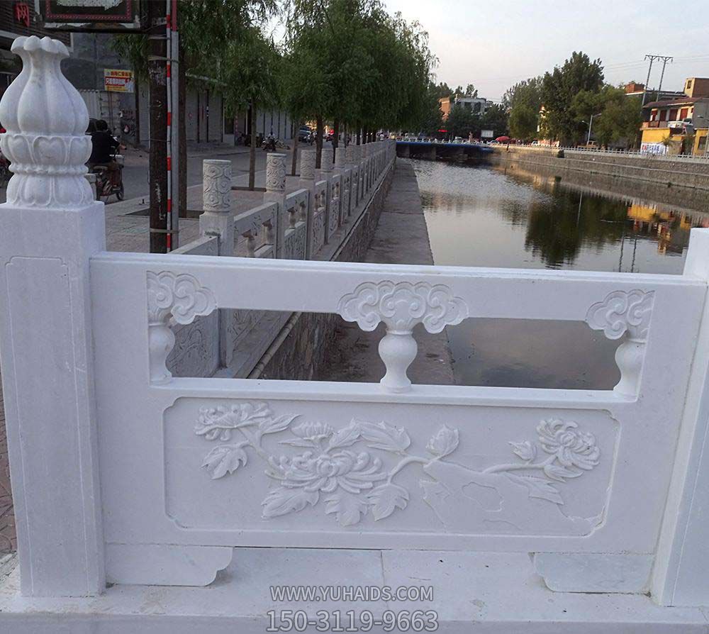 大街护城河汉白玉雕刻防护栏杆雕塑