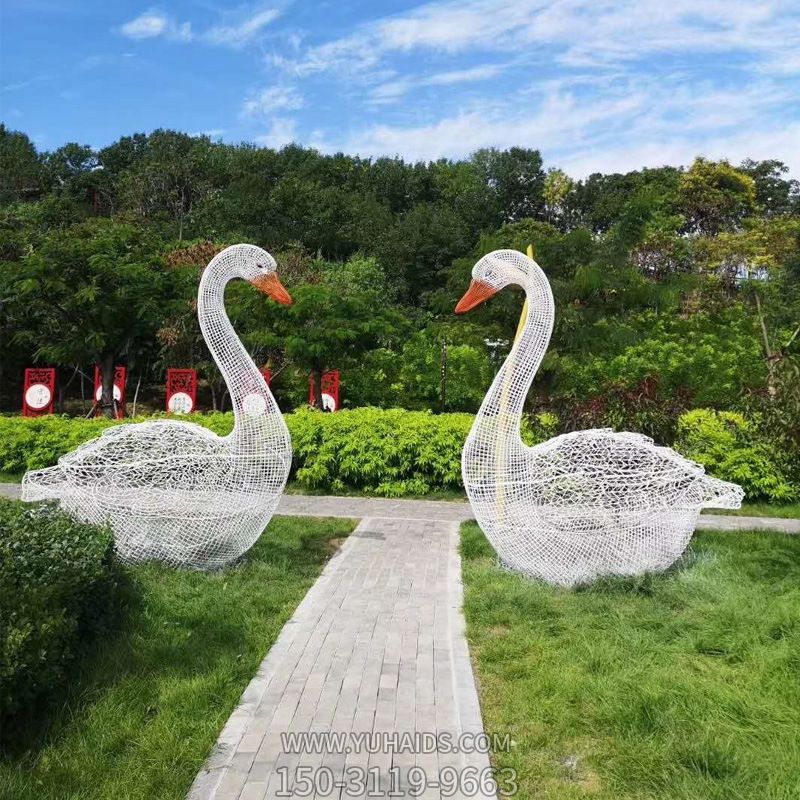 花园不锈钢镂空童趣天鹅雕塑