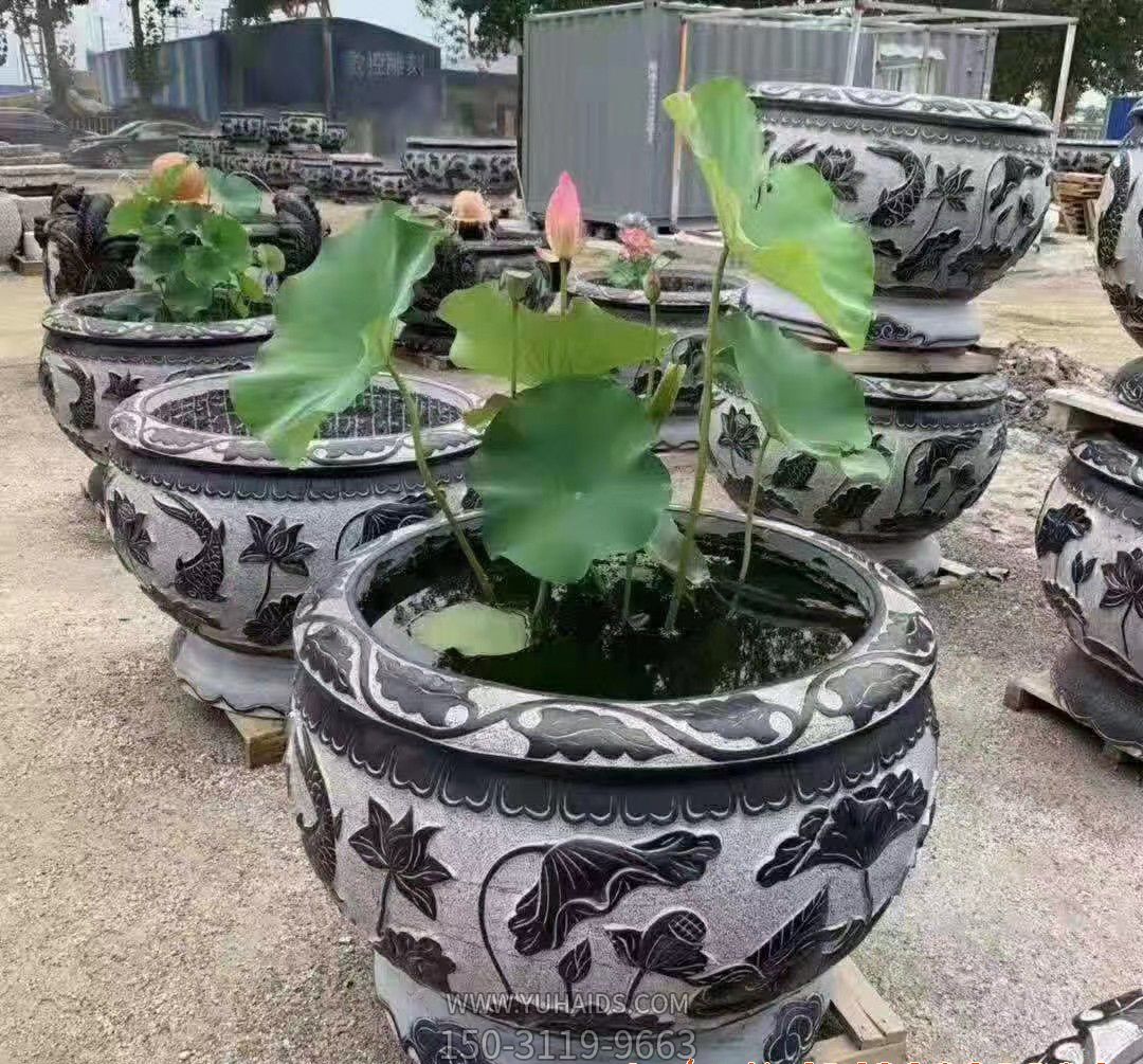 庭院青石石雕鱼缸雕塑