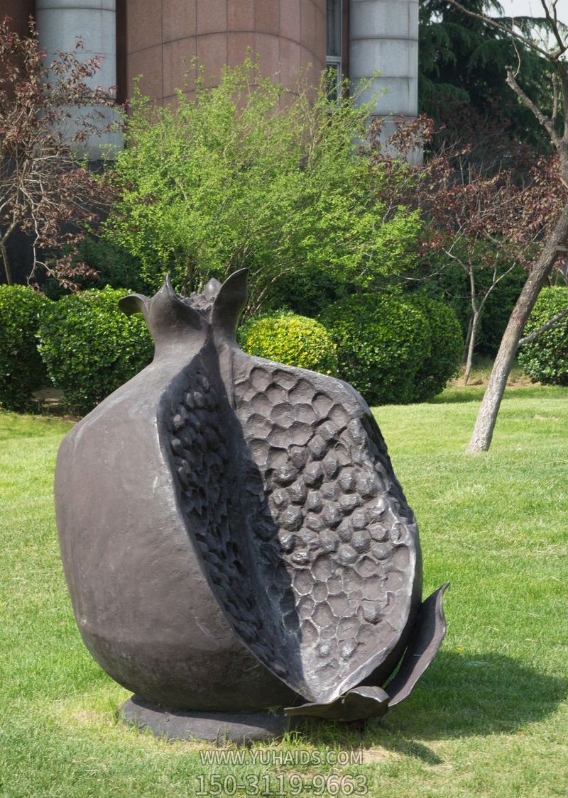 园林景观不锈钢喷漆创意石榴雕塑