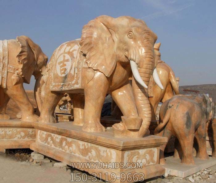 公园大象石雕晚霞红大象雕塑