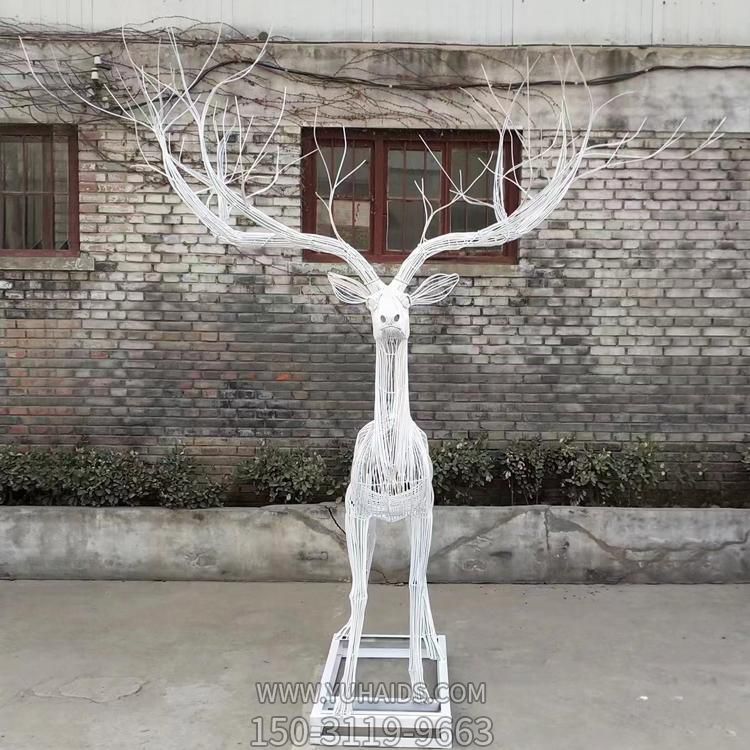 不锈钢镂空拉丝动物景观梅花鹿雕塑