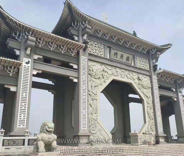 景区南天门大型复式建筑斗拱石雕牌坊雕塑