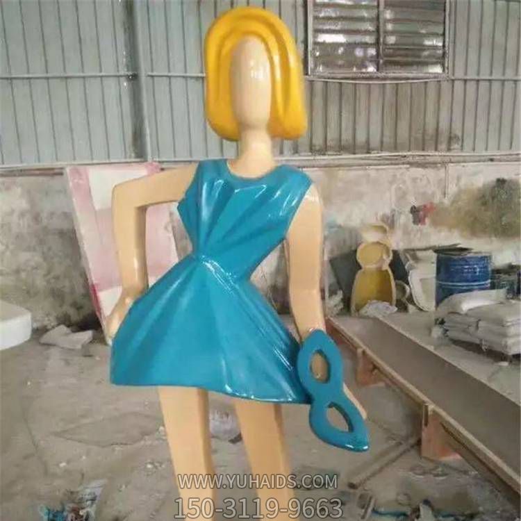 商场创意玻璃钢抽象女性人物雕塑