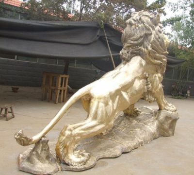  黄铜铸造大型西洋狮子雕塑企业酒店门口摆件