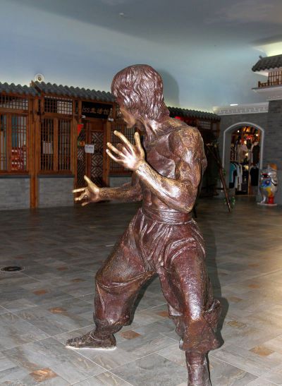 公园景点李小龙功夫巨星名人铸铜雕塑