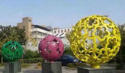 户外广场池塘创意不锈钢彩绘镂空球雕塑