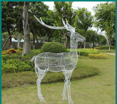 不锈钢镂空创意户外公园铁艺鹿雕塑